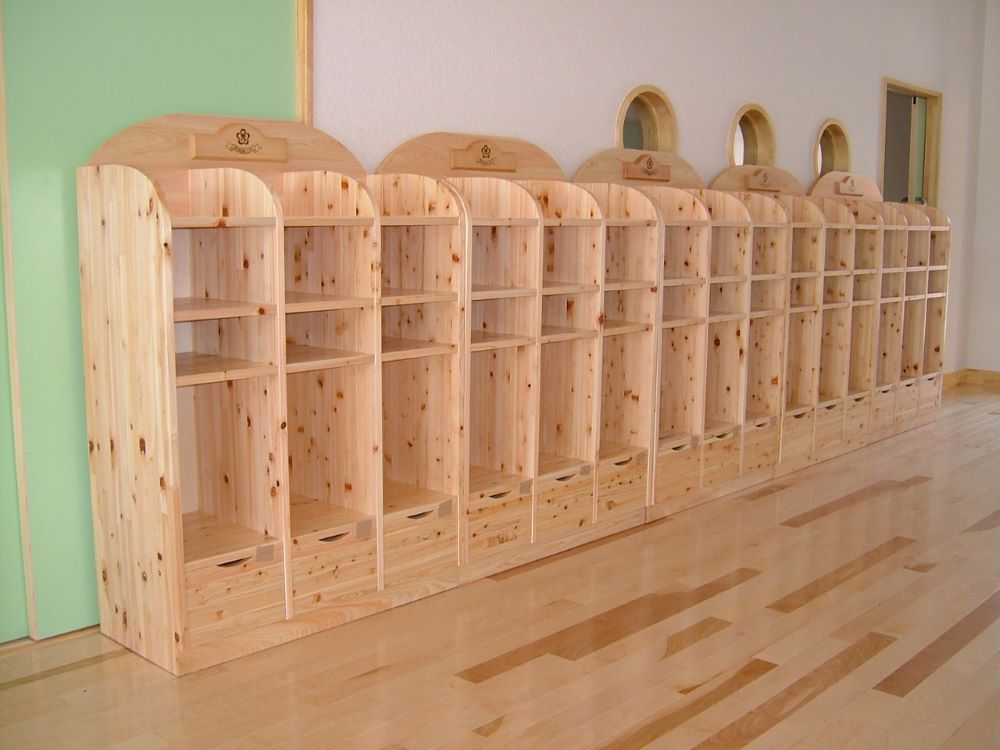 木製ロッカー